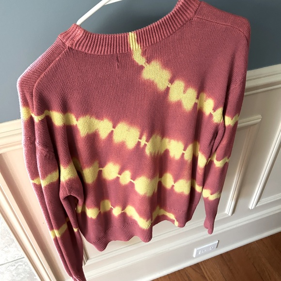 Urban outfitters sweater size tie-dye look - Picture 4 of 5